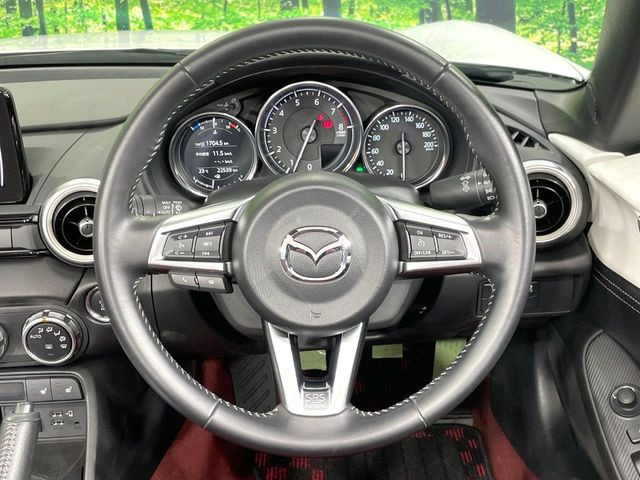 �y�X�e�A�����O�X�C�b�`�z�^�]���A�O������ڐ������炷���ƂȂ��A�I�[�f�B�I���̑��삪�\�ȕ֗��@�\!���S&���K�ȃh���C�u�����o���Ă���܂���