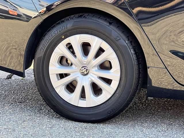 ���Ђ́A���q���܂̃j�[�Y�ɂ������o����悤�A�L�x�ȎԎ����葵���Ă���܂��B����芷���̍ۂ��A����A��낵�����肢�������܂��B