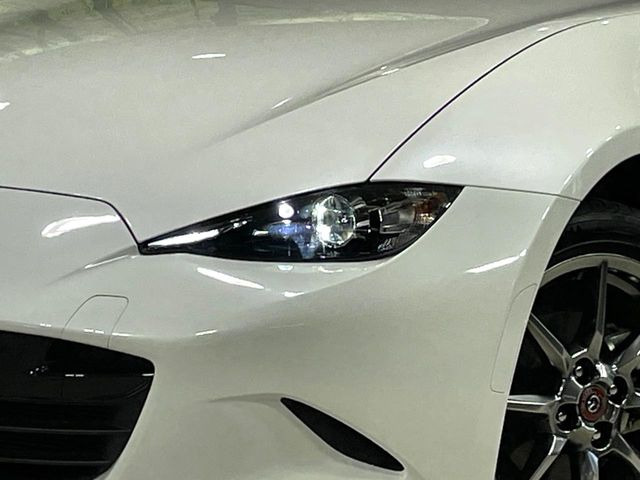 �yLED�w�b�h���C�g�z���V����ԑ��s�����ǍD�Ȏ��E���m�ۂ����S���ĉ^�]�ł��鍂�P�xLED�w�b�h���C�g�𑕔�!�_�����x�������A����d�͂��}�����Ă��܂��B