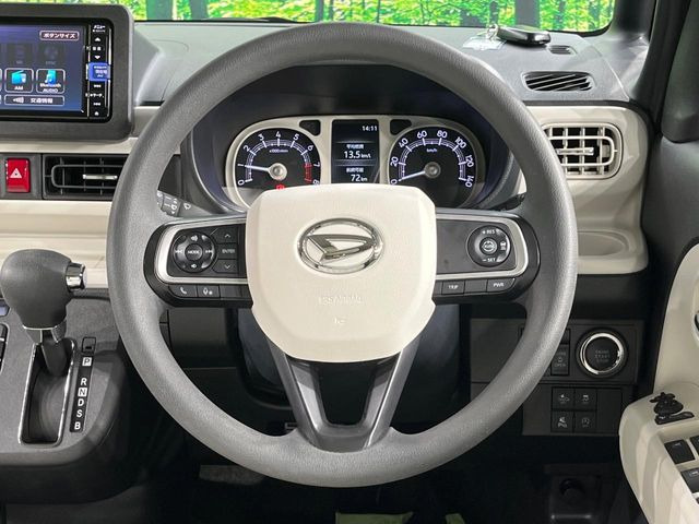 �y�X�e�A�����O�X�C�b�`�z�^�]���A�O������ڐ������炷���ƂȂ��A�I�[�f�B�I���̑��삪�\�ȕ֗��@�\!���S&���K�ȃh���C�u�����o���Ă���܂���