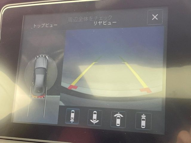 ���p�m���~�b�N�r���[���j�^�[:��p�̃J�����ɂ��A�ォ�猩���낵���悤�Ȏ��_��360�x�N���}�̎��͂��m�F���邱�Ƃ��ł��܂������p�������m�F���₷���A�����ꏊ�ł̐؂�Ԃ��⒓�Ԃ��X���[�Y�ɍs���܂��B