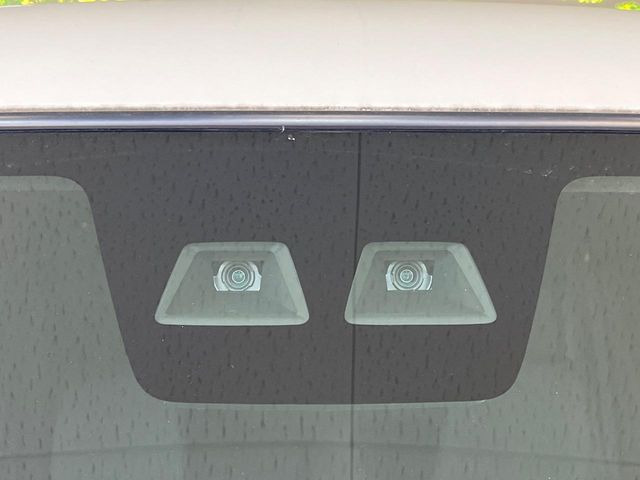 �y�X�}�[�g�A�V�X�g�z���s���ɑO���̎ԗ�����F�����A�Փ˂������Ȏ��͌x��ƃu���[�L�ŏՓˉ���Ɣ�Q�y�����A�V�X�g�B�����S�Ƀh���C�u�����y���݂��������܂��B