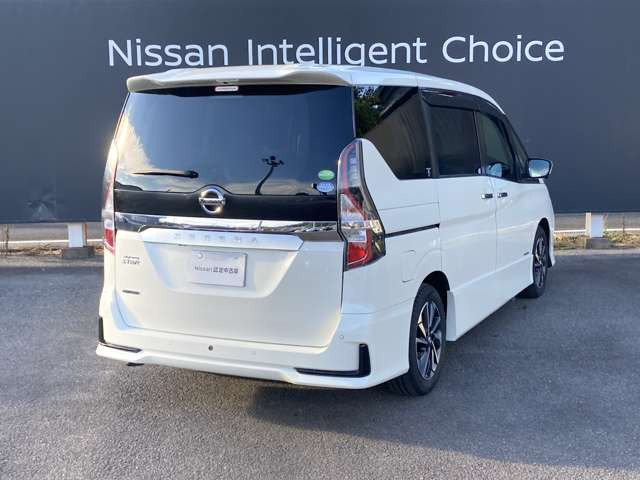 セレナ2.0 ハイウェイスター V