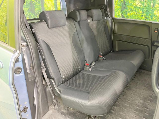 �㕔���Ȃ��C�ɂȂ�^�]�ȃV�[�g���͎g�p�������Ȃ��A�ǍD�ȏ�ԂƂȂ��Ă��܂��B�O�I�[�i�[�l�����J�Ɏg���Ă������Ƃ��悭�킩��܂��ˁB�悤�ȃL�Y�E�����ւ��蓙�A�傫�ȃ_���[�W�͂Ȃ��A�ǍD�ȏ�Ԃł��B