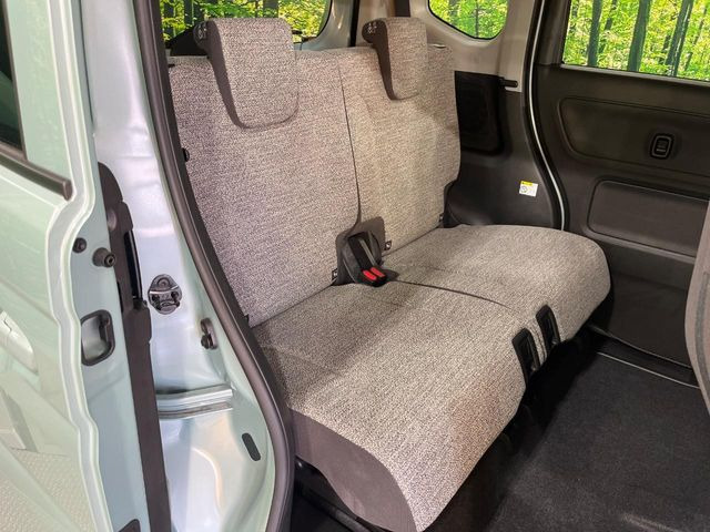 ���i���ȃI���W�i���t���A�}�b�g���I�v�V�����ɂĂ��p�ӂ��Ă���܂��B���D���ȃf�U�C����J���[�����Ԃɍ��킹�đI��ł����������Ƃ��ł��܂���