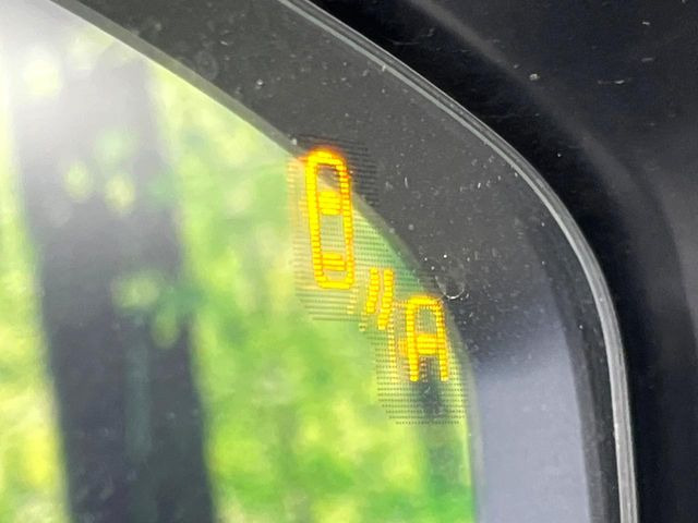 �y�u���C���h�X�|�b�g���j�^�����O�z���s���A�h�A�~���[�̎��p�ɂȂ�₷���ӏ��Ɍ㑱�Ԃ��ڋ߂���ƃT�C�h�~���[�t�߂Ɍx����\���A�h���C�o�[�ɒ��ӊ��N�����Ă���܂��B