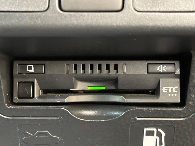 【ETC】高速道路の料金所をストレスなく通過!話題のスポットやサービスエリアに多い「スマートIC」利用時は必須のアイテムです。当店でセットアップを実施、ご納車当日からすぐにご利用いただけます!