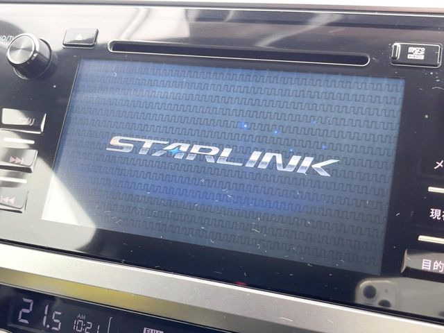 【純正ナビ】人気の純正ナビを装備しております。ナビの使いやすさはもちろん、オーディオ機能も充実!キャンプや旅行はもちろん、通勤や買い物など普段のドライブも楽しくなるはず♪