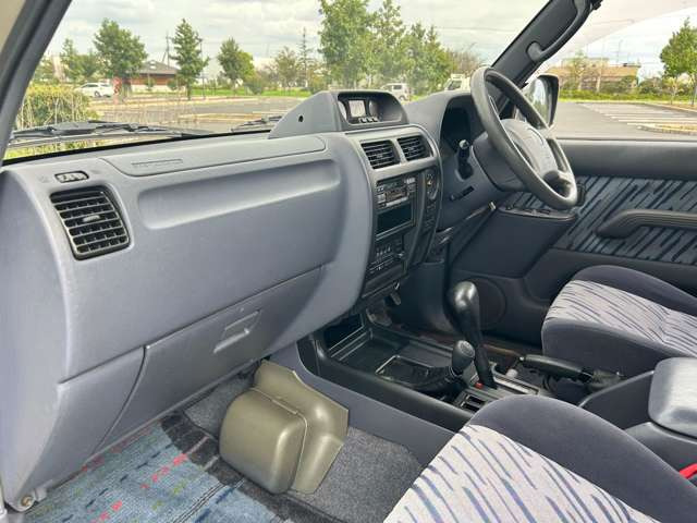 ���X�ł͂��_�񒸂��܂������q�l�Ƀh���C�u���R�[�_�[��K���X�R�[�e�B���O�{�H�ȂǁA���l�i��}���Ă��񋟂����Ē����Ă���܂��B�ڍׂ̓X�^�b�t�܂ł��C�y�ɂ��₢���킹���������܂��B