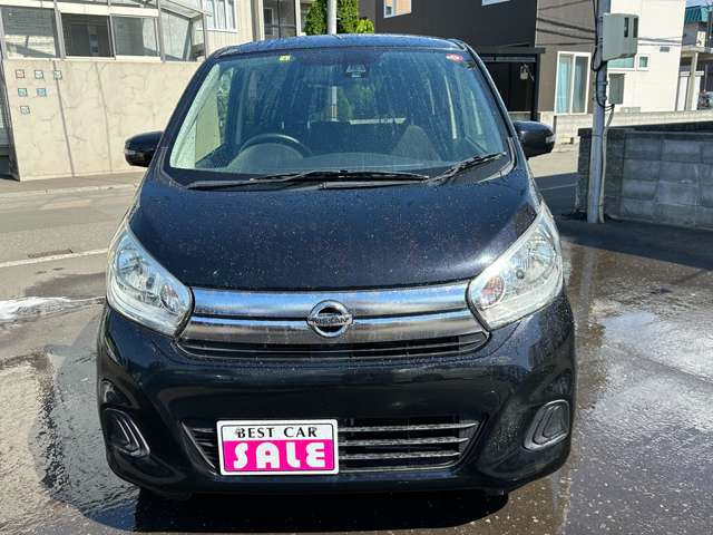 正面の画像です。