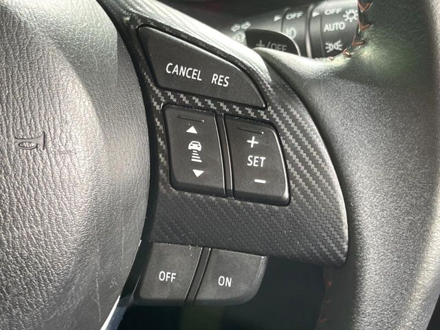 【マツダ・レーダークルーズコントロール】高速道路での長距離走行が楽に!自動で速度を保つクルーズコントロールが、衝突軽減システムと連携し、前方の車両を感知して車間を保つように速度調節してくれます!!