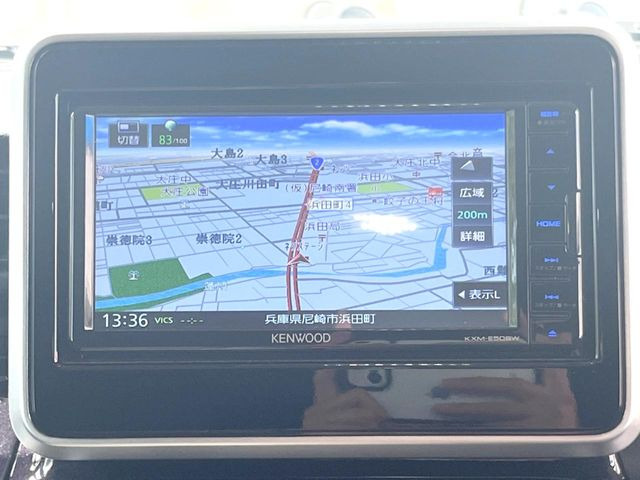 【純正ナビ】人気の純正ナビを装備しております。ナビの使いやすさはもちろん、オーディオ機能も充実!キャンプや旅行はもちろん、通勤や買い物など普段のドライブも楽しくなるはず♪