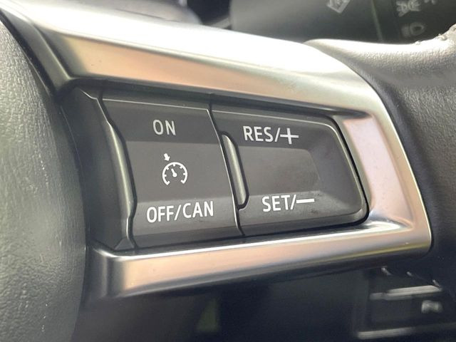 �y�N���[�Y�R���g���[���z�������H�����N���N���s�B�A�N�Z���𗣂��Ă���葬�x�ő��s���ł��A�������^�]���̕��S���y��!�����E�������ȒP�ȃX�C�b�`����Œ����ł��܂��B