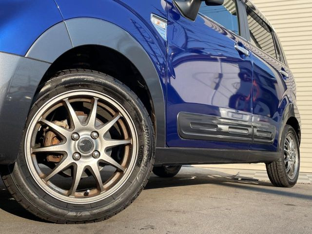 【○○インチアルミホイール】外観にマッチしたアルミホイールを装着しております。各種アルミホイールや、スタッドレスタイヤも取扱いしております。是非ご相談ください♪