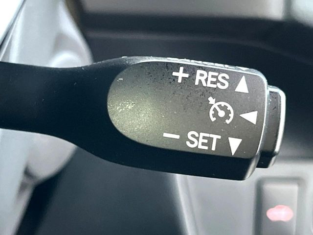 �y�N���[�Y�R���g���[���z�������H�����N���N���s�B�A�N�Z���𗣂��Ă���葬�x�ő��s���ł��A�������^�]���̕��S���y��!�����E�������ȒP�ȃX�C�b�`����Œ����ł��܂��B