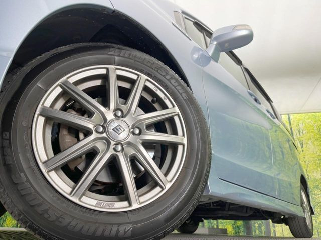 �y15�C���`�A���~�z�C�[���z�O�ςɃ}�b�`�����A���~�z�C�[���𑕒����Ă���܂��B�e��A���~�z�C�[����A�X�^�b�h���X�^�C�����戵�����Ă���܂��B���񂲑��k����������