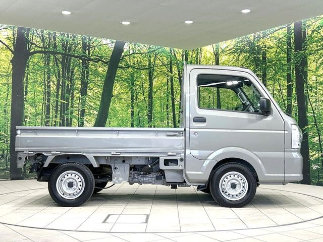 高透明度のガラス皮膜で撥水はもちろん、上質なツヤ・光沢を実現。紫外線や酸性雨から大切な愛車を保護し、色あせ・劣化を防止。「弾スプラッシュコート」、「弾プリミッサコート」からお選びいただけます。