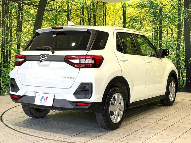 ��D�]�̃{�f�B�R�[�e�B���O�u�e�X�v���b�V���R�[�g�v�����[�Ԃ܂łɎ{�H�\�B�ʏ�̃K���X�R�[�g�ƈقȂ�A�ϋv�N��6�N�̖��@���K���X�R�[�e�B���O���A�{�f�B���L���C�ȏ�Ԃɕۂ��Ă���܂��B