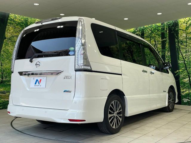 ☆全国のネクステージからお取り寄せが可能※!遠方の店舗に展示してあるクルマが気になる場合も、最寄りの店舗でご覧いただくことが可能です!是非私たちに要望をお聞かせください!※別途費用