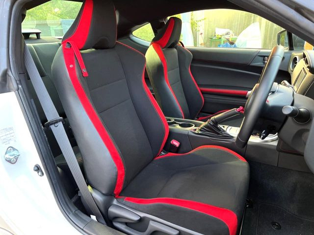 �^�]�ȃV�[�g���͎g�p�������Ȃ��A�ǍD�ȏ�ԂƂȂ��Ă��܂��B���J�Ɏg���Ă������Ƃ��悭�킩��܂��ˁB