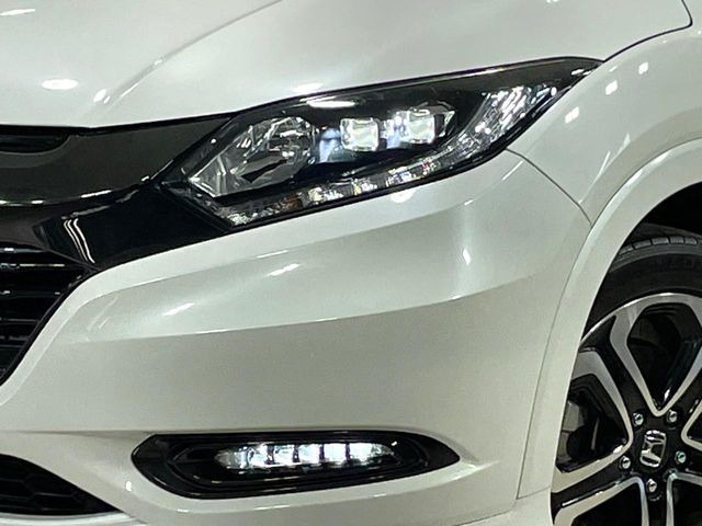 �yLED�w�b�h���C�g�z���V����ԑ��s�����ǍD�Ȏ��E���m�ۂ����S���ĉ^�]�ł��鍂�P�xLED�w�b�h���C�g�𑕔�!�_�����x�������A����d�͂��}�����Ă��܂��B