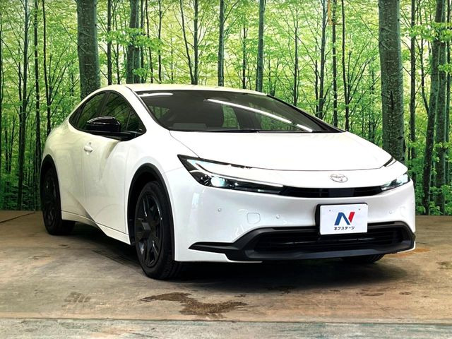 高透明度のガラス皮膜で撥水はもちろん、上質なツヤ・光沢を実現。紫外線や酸性雨から大切な愛車を保護し、色あせ・劣化を防止。「弾スプラッシュコート」、「弾プリミッサコート」からお選びいただけます。