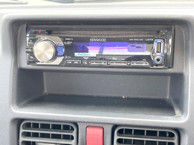 お好きな音楽を車内でお楽しみいただけます♪スピーカー交換・ウーハー追加などの音質向上や、最新ナビ・後席モニター等の取り付けも是非ご相談ください!