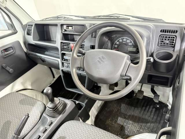 お店の詳しい情報はHPにも掲載しております♪『軽マート』で検索してみてください!