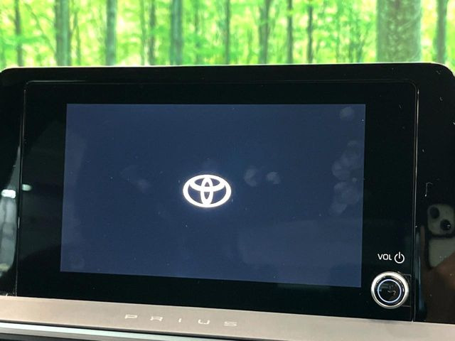 【8インチ ディスプレイオーディオ】大画面のディスプレイはAppleCarPlayやAndroidAutoが利用可能。大きな画面でスマホナビアプリ等が利用いただけます♪