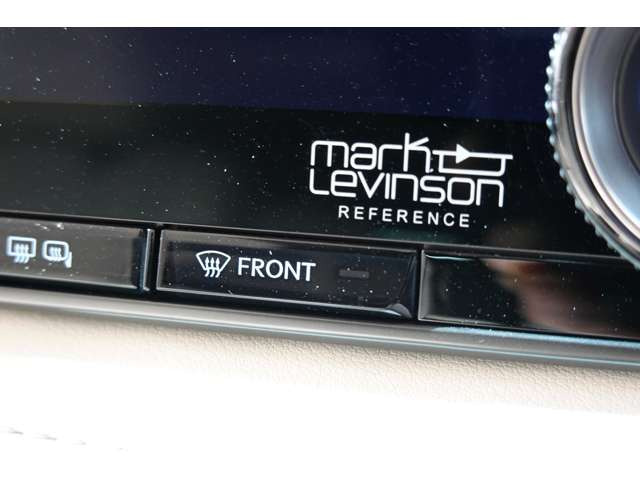 �}�[�N���r���\��3D�T�E���h�V�X�e���B