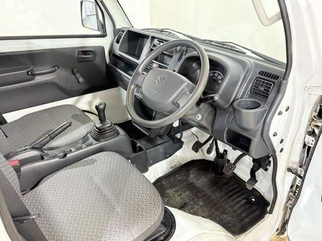 営業時間は朝10時から夜8時となっております。おいしいコーヒーやジュースをご用意してお待ちしております♪定休日は水曜日です。