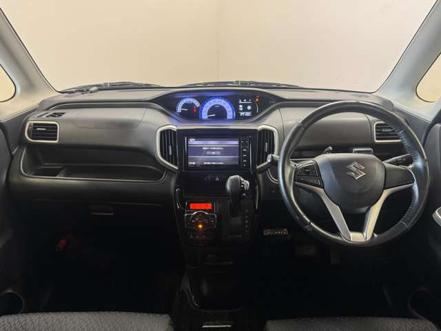 お好みのオプションを装着して御納車することも可能です。ナビ・バックカメラ・ETC・後席フリップダウンモニター・コーティング・シートカバー・ドライブレコーダー・エンジンスターター などなど取扱多数!