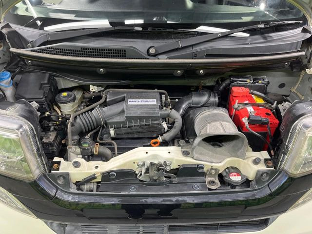 親切・丁寧な専門メカニックスタッフが応対!・車検・点検整備・事故等の修理などアフターサービスも安心。お車のカスタマイズもネクステージのサービススタッフまでご相談ください!