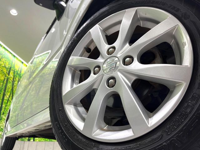 �y����14�C���`�A���~�z�C�[���z�O�ςɃ}�b�`���������A���~�z�C�[���𑕒����Ă���܂��B�e��ЊO�A���~�z�C�[����A�X�^�b�h���X�^�C�����戵�����Ă���܂��B���񂲑��k����������