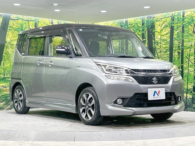 高透明度のガラス皮膜で撥水はもちろん、上質なツヤ・光沢を実現。紫外線や酸性雨から大切な愛車を保護し、色あせ・劣化を防止。「弾スプラッシュコート」、「弾プリミッサコート」からお選びいただけます。