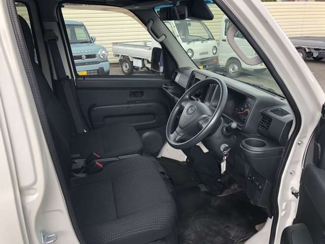 ハイゼットカーゴデラックス SAIII ハイルーフ 4WD