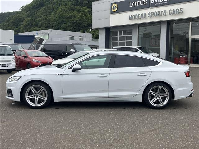 A5スポーツバック2.0 TFSI クワトロ スポーツ Sラインパッケージ 4WD