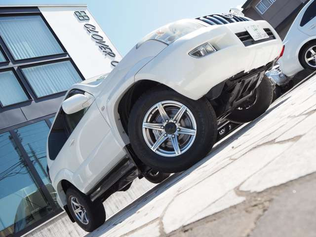 ���Ԃ̏�ԂŋC�ɂȂ镔�����������܂�����A���[���ɂČf�ڒ��ȊO�̉摜�⓮��������肷�邱�Ƃ��\�ł�!�J�[�Z���T�[�o�R�ɂĂ��₢���킹�������A���ڃ��[��:world_clovercars@yahoo.co.jp�܂ł��A����������