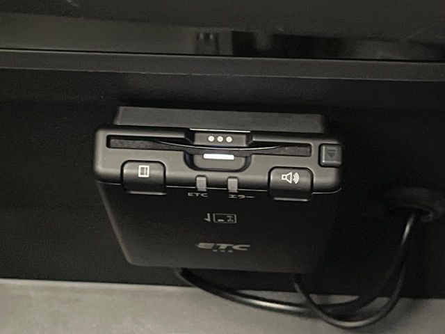 【ETC】高速道路の料金所をストレスなく通過!話題のスポットやサービスエリアに多い「スマートIC」利用時は必須のアイテムです。当店でセットアップを実施、ご納車当日からすぐにご利用いただけます!