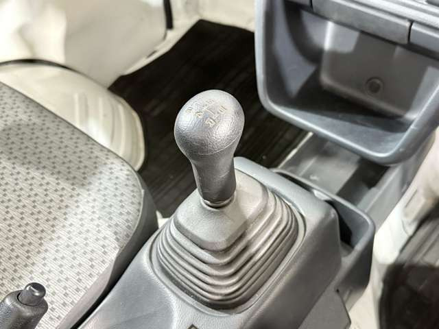 納車前には全車専用機械でクリーニングおこなっています!隅々までキレイに仕上げてからお渡しします!