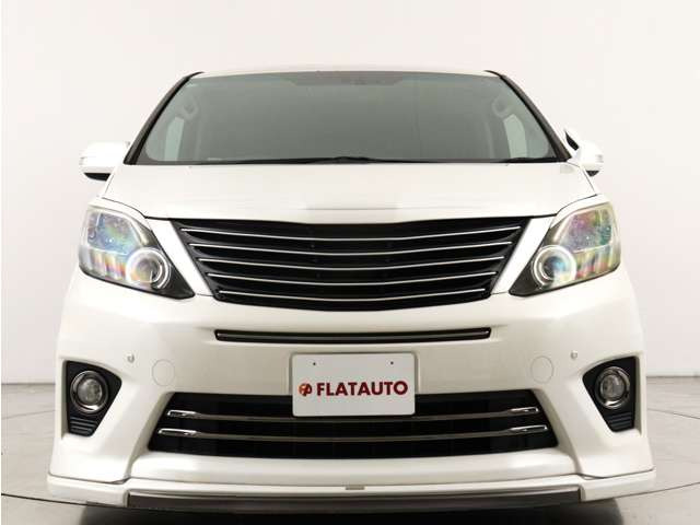 大迫力のフロントフェイスです!状態は非常にいいですが、コーティング施工により更なる質感をご提供できます。プランは数多く御座いますので、お気軽にお申し付けください!