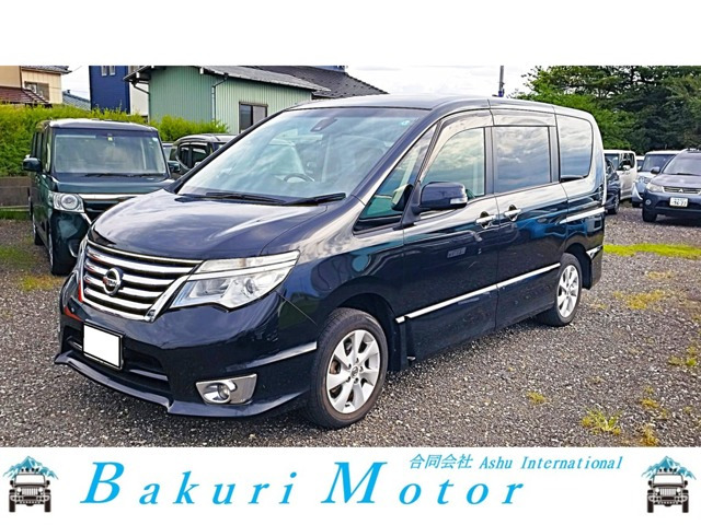 セレナ2.0 ハイウェイスター Vセレクション+Safety 4WD