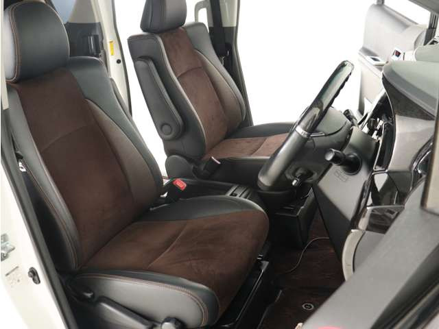 追加のお写真や動画など、メールやLINEでお送りできます!気になる点があればどんなことでも専門スタッフまでお申し付けください♪迅速にご対応させて頂きます!