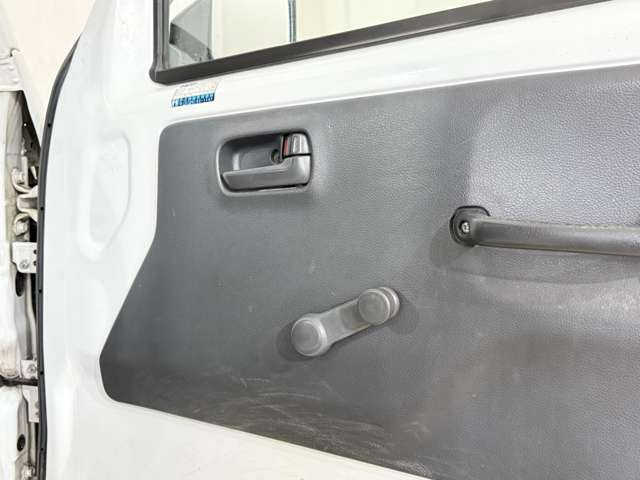 車検3回は受けられる!!そんな良質な軽自動車ばかりを揃えています!!こんな良い軽四もあったんだとお宝探しの感覚でお車をお選びできます!!