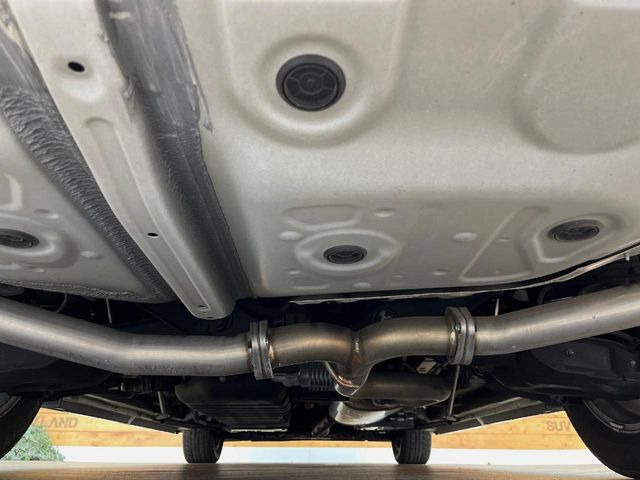 下回りがきれいなうちに、防錆加工の施工がオススメ。降雪地域はもちろん、沿岸部にお住いの方や、趣味でマリン・ウィンタースポーツをされる方にご好評いただいております。