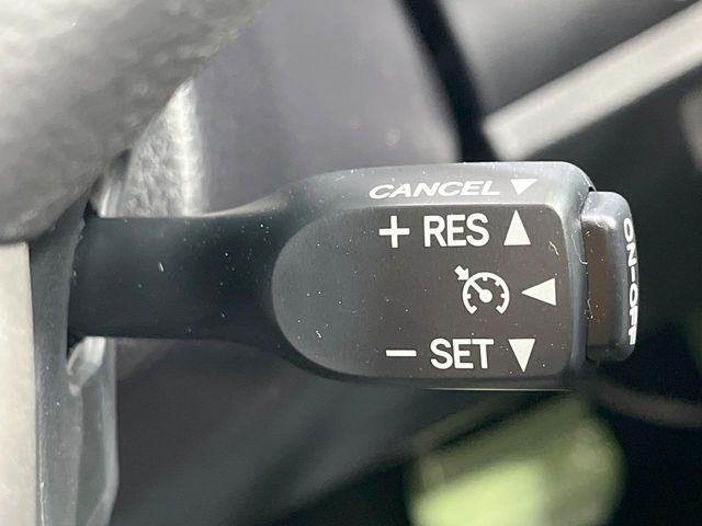 �y�N���[�Y�R���g���[���z�������H�����N���N���s�B�A�N�Z���𗣂��Ă���葬�x�ő��s���ł��A�������^�]���̕��S���y��!�����E�������ȒP�ȃX�C�b�`����Œ����ł��܂��B