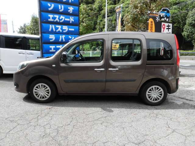 当社は「品質とプライシング」を徹底的にこだわり、現在相場価格のお車を適正な価格で販売しております。また走行距離より、車のコンディションを重視しており、全車必ず当社の仕入れ担当が目で見て買っております。