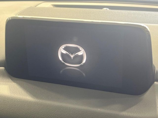 �y�}�c�_�R�l�N�g�z�ԓ��̕��͋C�Ƀ}�b�`������̌^�^�C�v�̃f�B�X�v���C�B�e����q�ݒ��Bluetooth�Đ����A�l�X�ȋ@�\���y���߂܂��B��pSD�J�[�h�̂��w���ŁA�i�r�@�\���g�p�o���܂��B