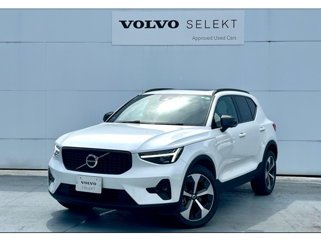 XC40アルティメット B4 AWD ダークエディション 4WD