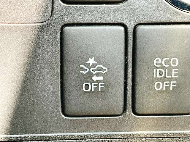 �y�Փˌy�����u�z���s���ɑO���̎ԗ�����F�����A�Փ˂������Ȏ��͌x��ƃu���[�L�ŏՓˉ���Ɣ�Q�y�����A�V�X�g�B�����S�Ƀh���C�u�����y���݂��������܂��B